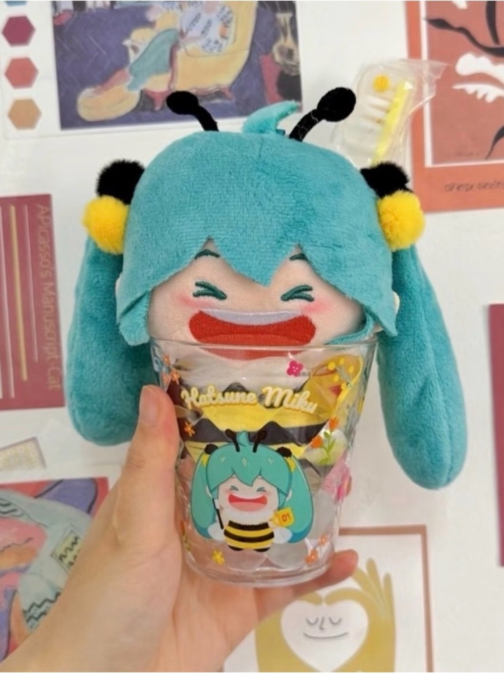 Hatsune Wayaya Style Kawaii Anime Figure Snow Miku Fufu Doll With Cup - Picture 4 of 7